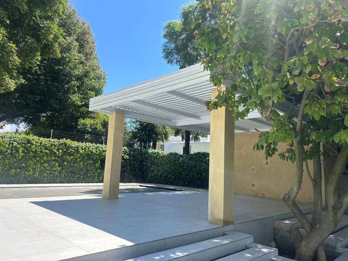 Fixed IBR Awnings
